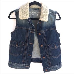 Gap Sherpa-Collar Denim Vest